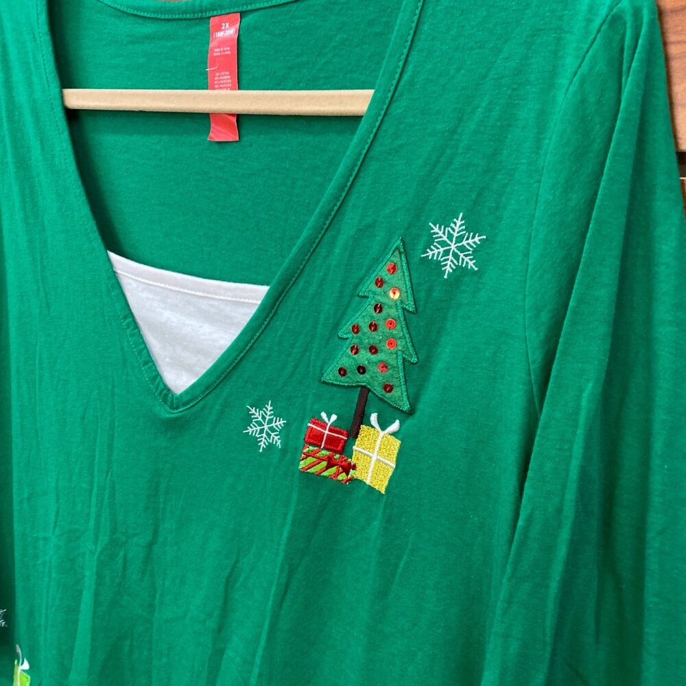 Christmas Tshirt 2XL 18/20 Green Embroidered Santa Casual Holiday Novelty Kitsch - Picture 2 of 10